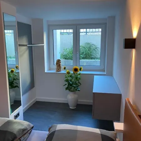 Apartment Schickes In Düsseldorf- Flehe Düsseldorf